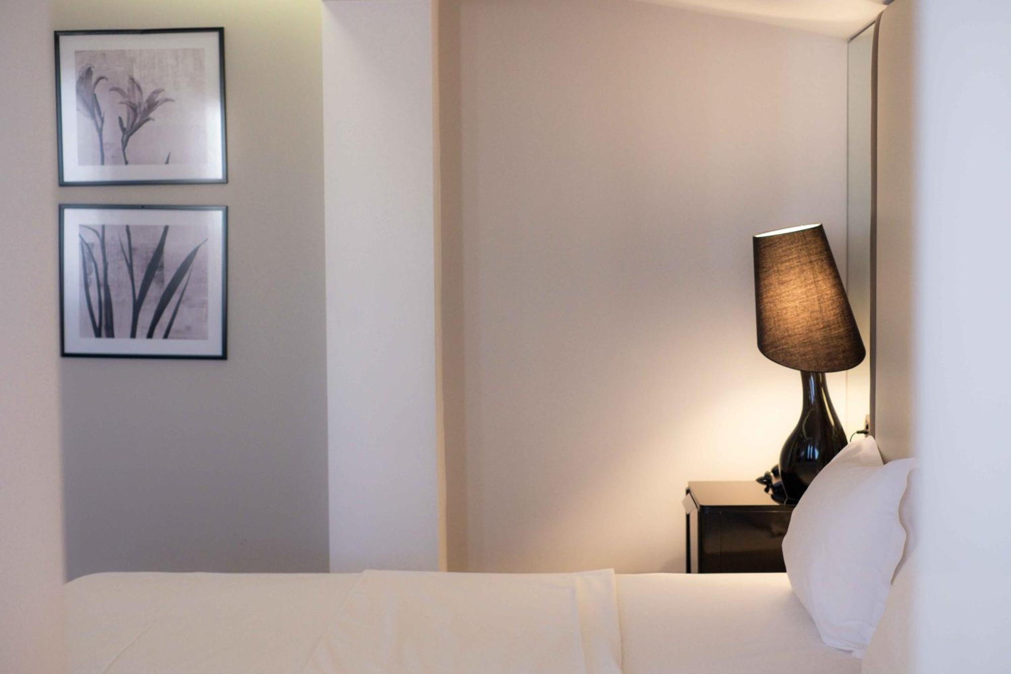Senator Hotel Tiranë Luaran gambar